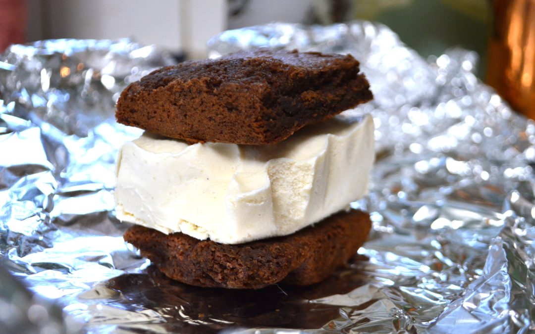 Vintage 1945 Homemade Ice Cream Sandwiches Recipe
